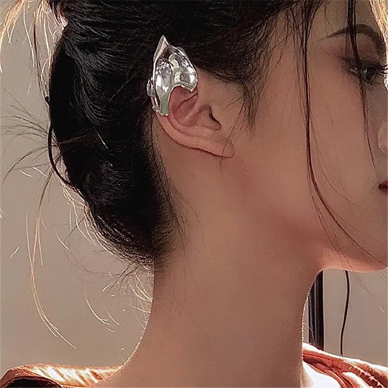 Clip-on Vis Retour Mode Punk Fée Clip Boucles D'oreilles Pour Femmes Goth Irrégulier Poignets D'oreille En Métal Déclaration Insolite Conception Pas De Piercing Coréen E