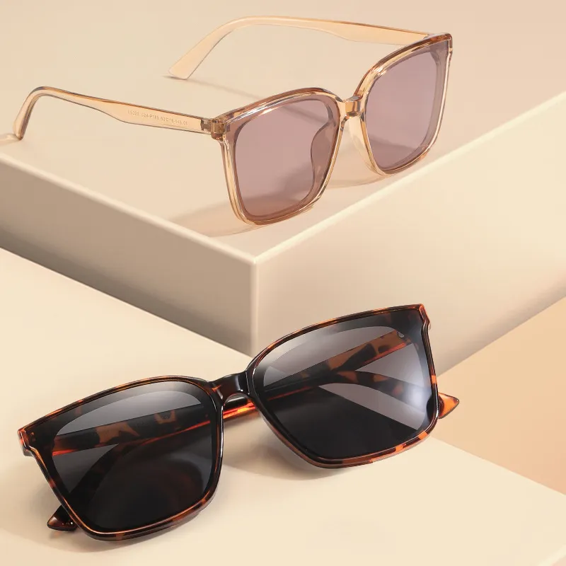 Mode Frauen polarisierte Sonnenbrillen Rahmen Frauen mit weiblicher Qualität der Qualität Sonnenbrillen Shaes Multi-Farben Frau Sonnenschirme Rx-möglich LS325