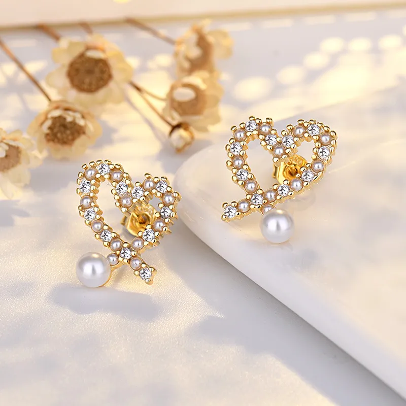 925 Silver ol Sweet Love Heart Stud örhängen med Shining Crystal Bling Diamond 18K Guld Luxur Pearl Designer Ear Rings Earings E310r