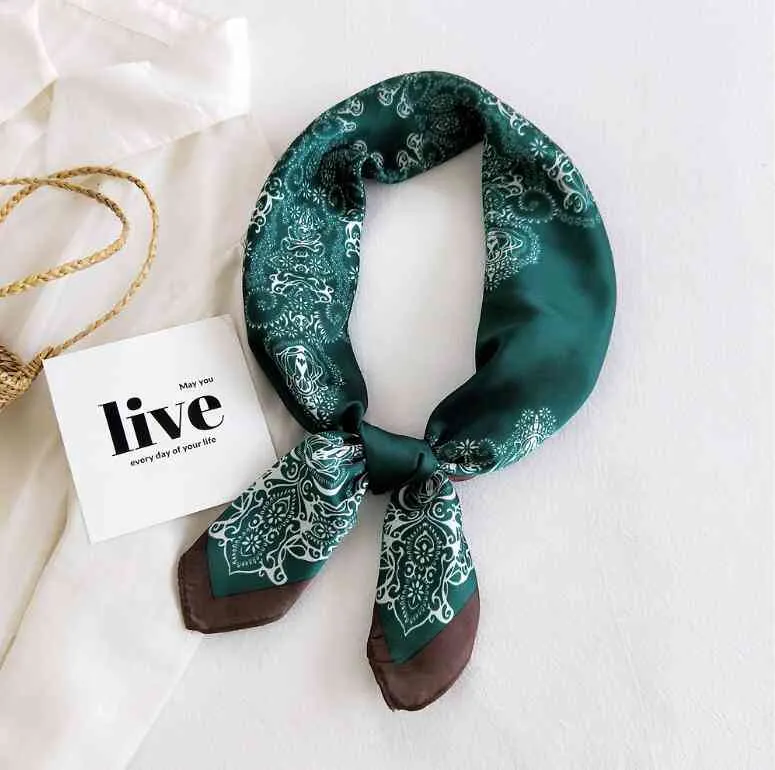 Foulard en soie pour femmes, Design de marque de luxe, motif à la mode, châle enveloppant, foulard de travail, Bandana, 70x70cm, 2021