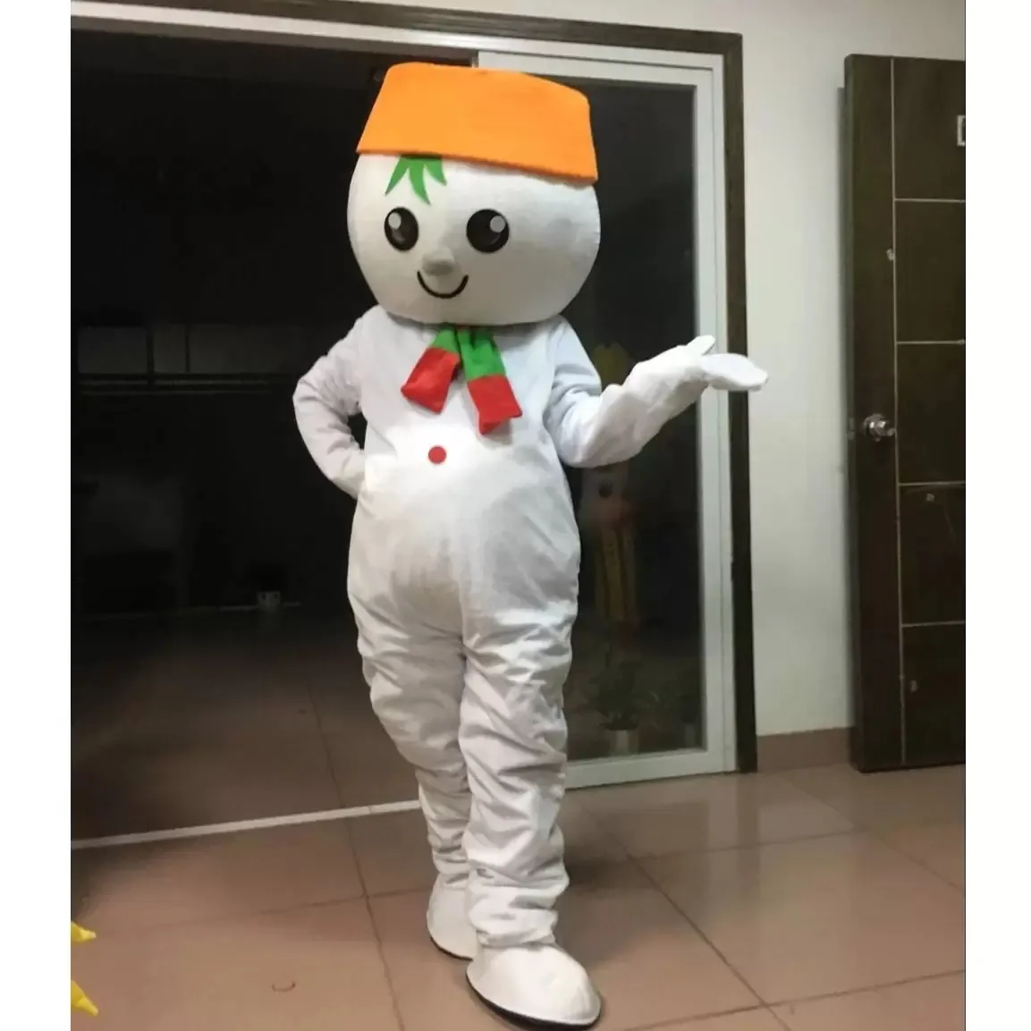 2022 Disfraz de mascota muñeco de nieve de Halloween Personaje de tema de anime de dibujos animados Tamaño adulto Carnaval de Navidad Fiesta de cumpleaños Traje elegante