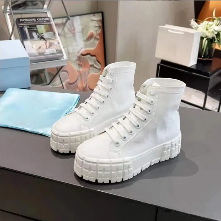 Designer Casual Shoes boots Women Double Wheel Sneakers Platform Nylon Gabardine Trainers Ladies Height Increasing Canvas Shoes