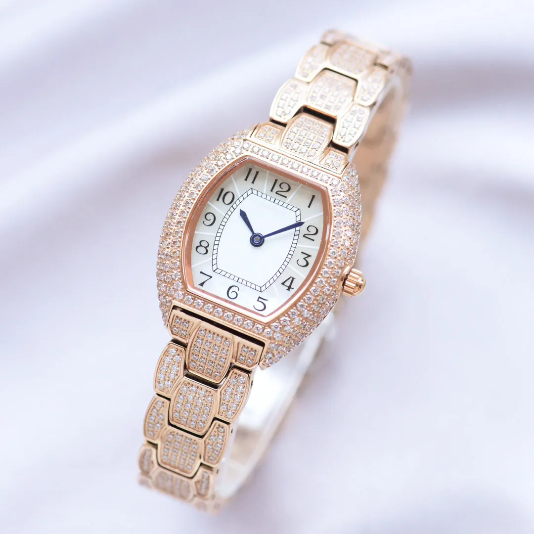 Ladies Diamond Watch Quartz Rörelse Sapphire Surface Rostfritt Stål Strålfodral Keramisk Ring Ytan Diameter 28 * 33 Tjocklek 6.1