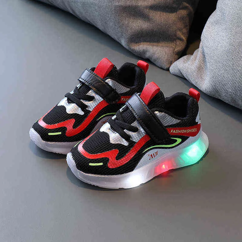 أطفال الربيع LED LED النسخة الكورية من أحذية Girls Sneakers Glow Glow Net Net Shoes Student Running Shoes G220517