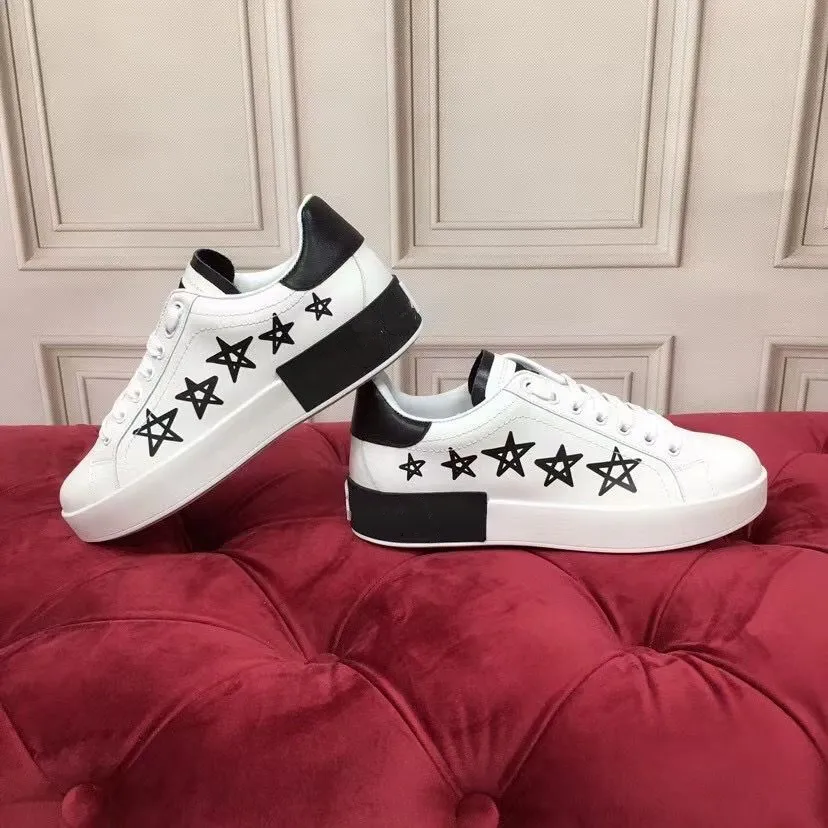 donna Scarpe casual piatte da donna Sneaker da viaggio con lacci in pelle di vacchetta moda Lettere donna bianca marrone scarpa con plateau uomo sneakers da palestra mjhh0004