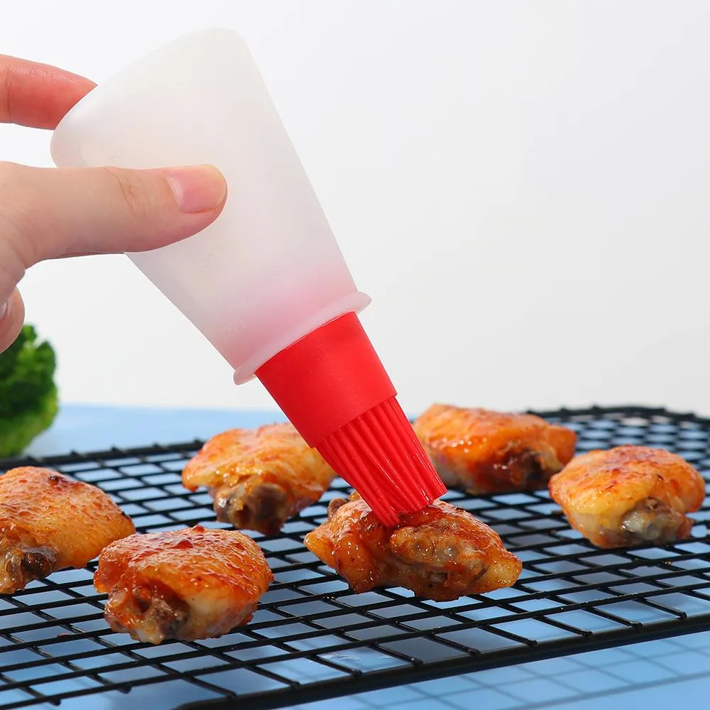 Cooking Utensils New Portable Oil Bottle Barbecue Brush Silicone Kitchen BBQ Baking Pancake Barbecue Camping Accessories Gadgets