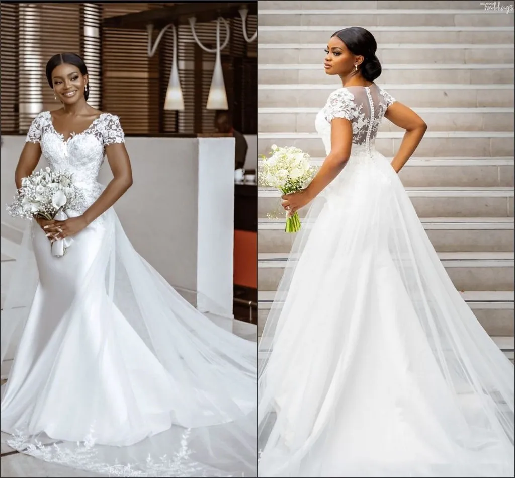 2022 متواضع قصير الأكمام V فستان الزفاف في Vestidos de Novia Floral Lace Womens Bridal Dresses for Bride with Tail