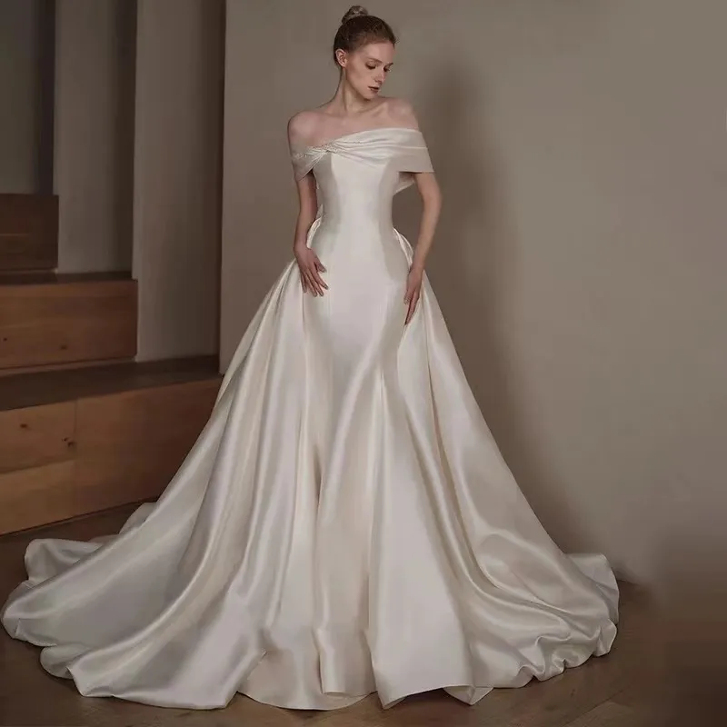 Abito da sposa classico più nuovo bianco Abito da ballo con spalle scoperte Bowknot in raso Lunghezza pavimento Abiti da sposa Romantico vestido de novia