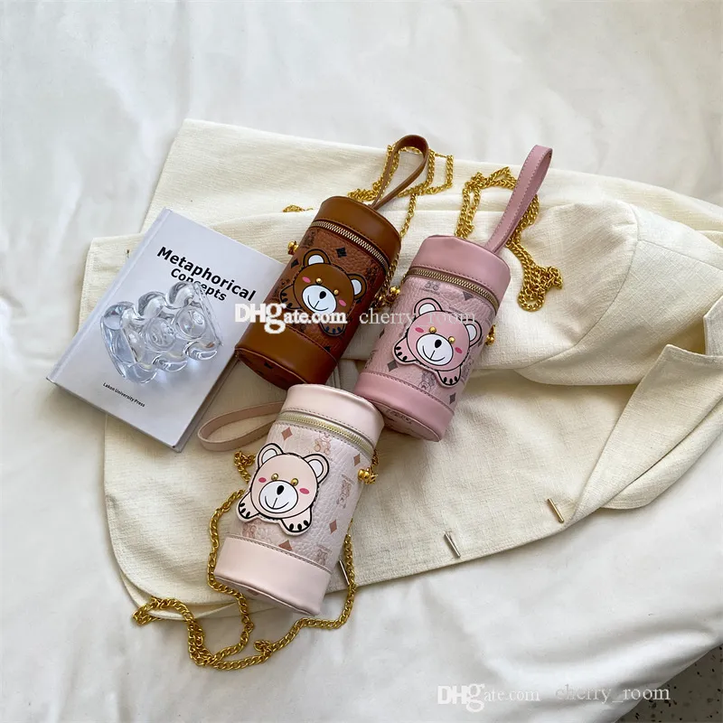 Dzieciowe torebki z kreskówek 2022 Animal Animal Niedźwiedź mini łańcuch wiadra jedno ramię w europejskiej modzie dla dzieci krzyżowe torby f1294