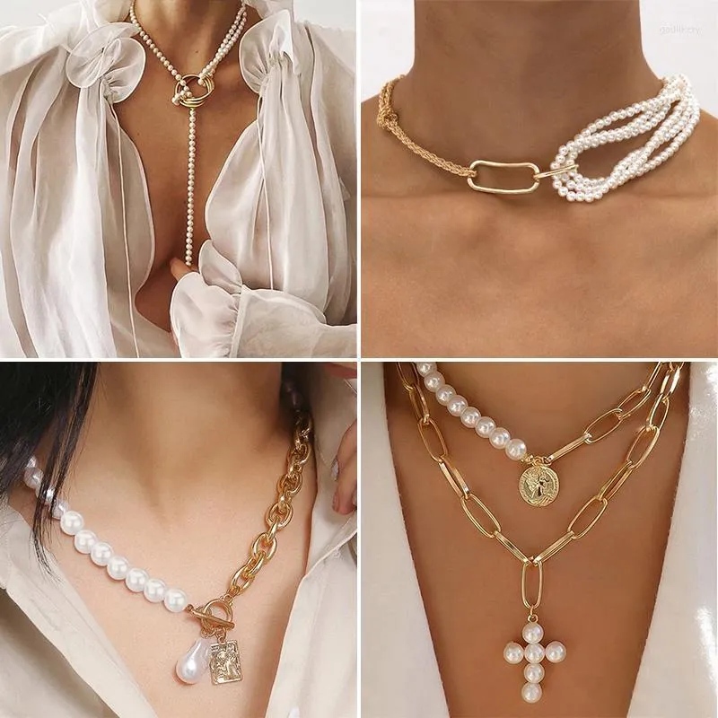 Pendant Necklaces Fashion Pearl Portrait Necklace For Women Vintage Gold Metal Twisted Heavy Lock Chain 2022 Trend Party JewelryPendant Godl