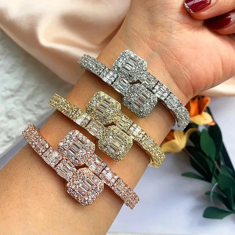 Mode Iced Out Hip Hop Baguette CZ Herzform Armband verstellbarer Manschettenarmreif Mikro gepflasterter Bling 5ACubic Zirkonia Luxusliebhaber Hiphop Schmuck