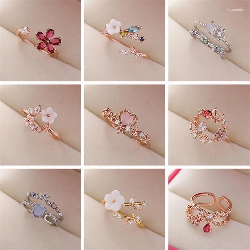 Pierścionki ślubne 2022 Korea wykwintna krystaliczna pierścień kwiatowy Temperament Słodka wszechstronna miłość otwarcie kobiecego biżuterii Prezent Wynn22
