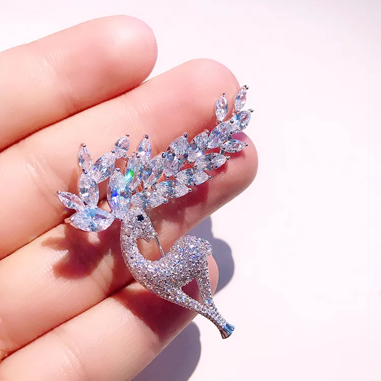 Vintage Korean Style Deer Corsage Brooch For Men And Women Elegant Silver  Suit Pin With 3A Zircon, Perfect For Dresses And Ladies Scarves  From  Emilyqun, $13.83