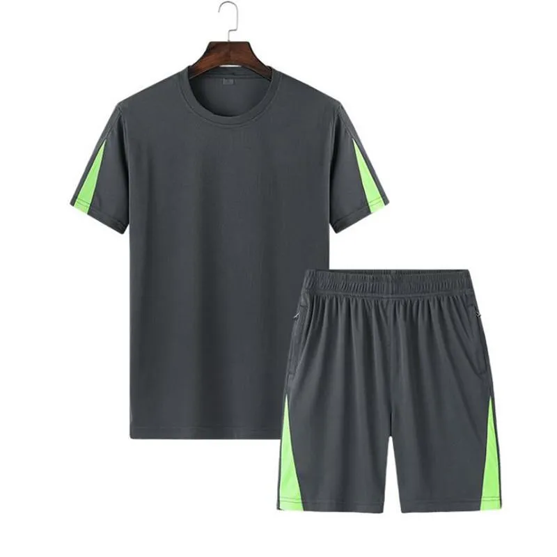 メンズトラックスーツショーツセット夏のカジュアルスーツスポーツウェアメンズ衣類2PCS Tシャツとショートパンツ男性スウェットシャツの男性6xl