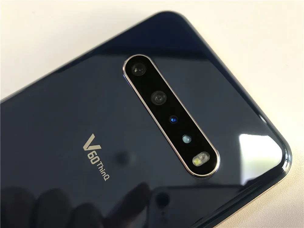 LG V60 ThinQ 5G V600 6.8 インチオクタコア 8 ギガバイト RAM