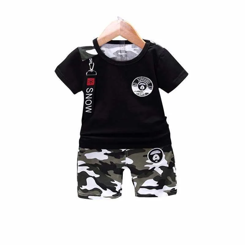 Camuflagem casual novo verão recém -nascido bebê garoto de roupas de bebê conjunto de camisetas calças 2pcs/conjuntos de algodão roupas roupas