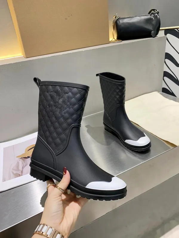 Luxury Woman Rubber Rain Boots Martin Boot Waterproof And Non Slip ...