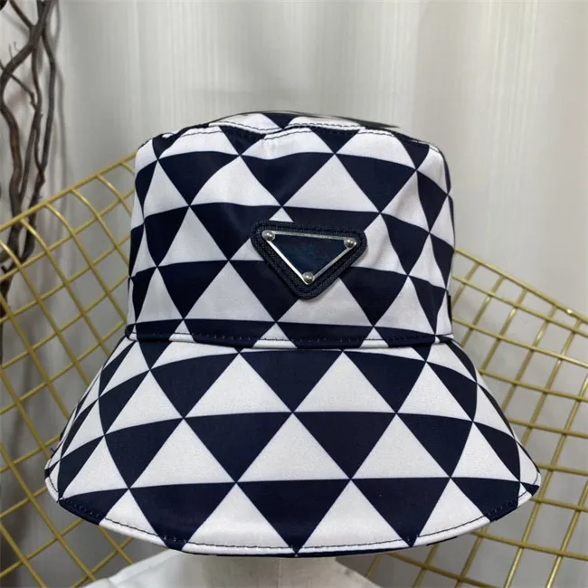 Bonés da moda Bucket Hats para homens e mulheres Bonés ajustados casuais designs de alta qualidade bordados proteção contra vento gorro resistente à água 295p