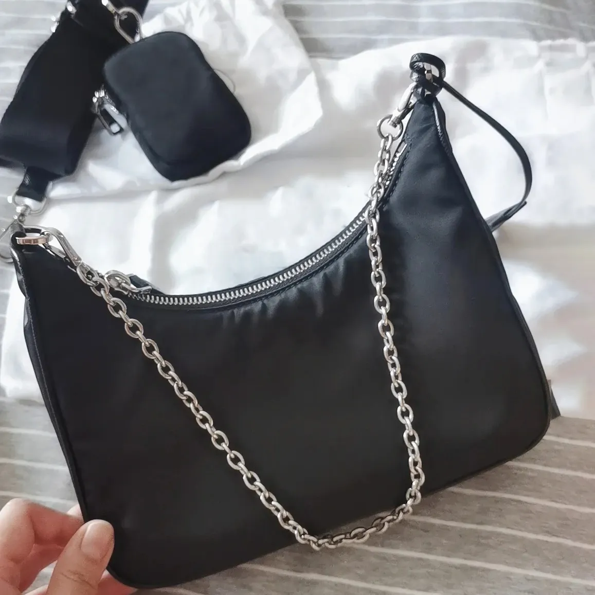 Topp axelväskor högkvalitativ nylonhandväska bästsäljande plånbok kvinna väska crossbody väska kvinnor tote prettyplus 3 i 1 lyxiga hobo modeväskor