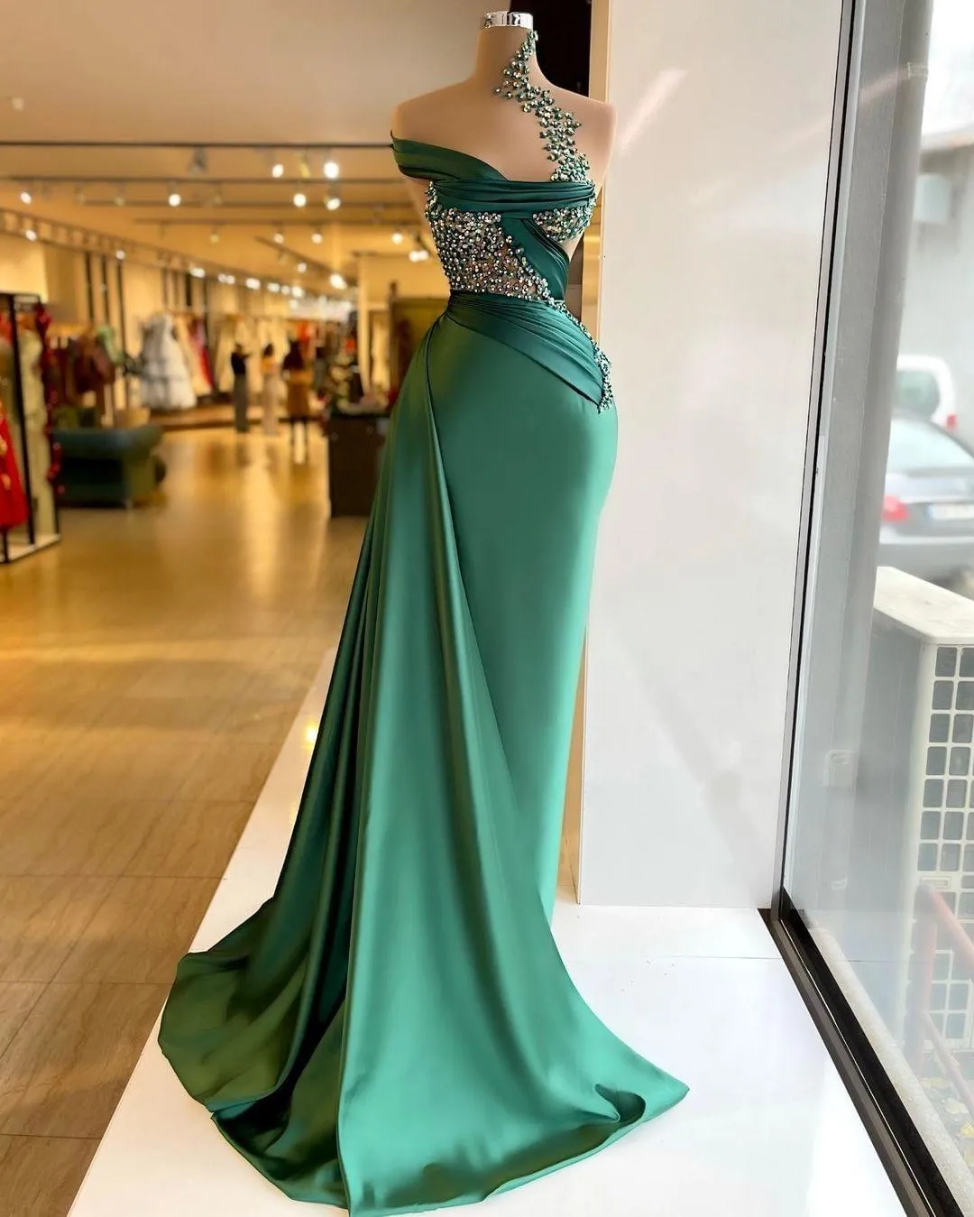 Fashion Mermaid Celebrity Evening Dresses High Neck Prom dresses Sequined Long Train Women Formal Floor Length Pageant Gowns