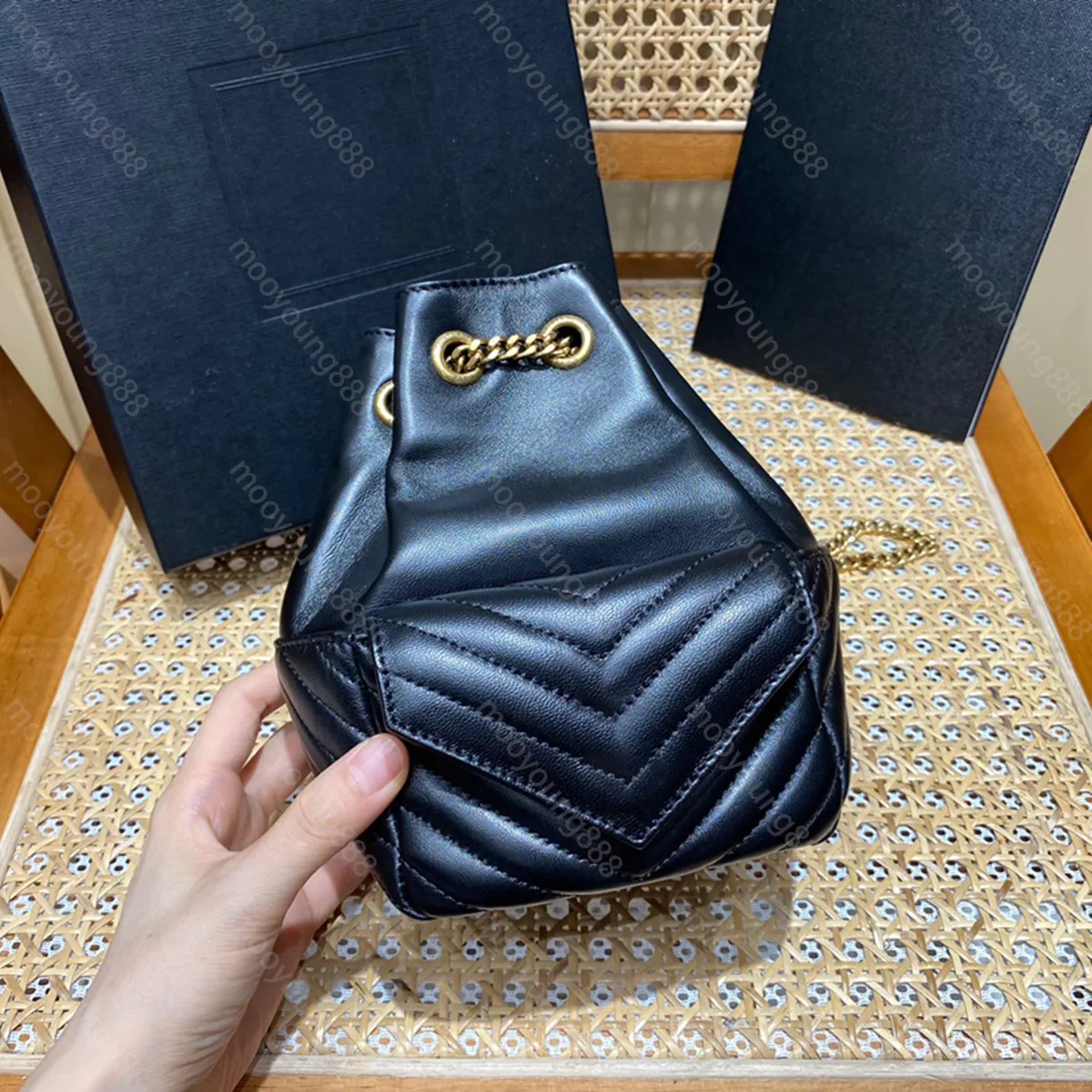 Premium Black Lambskin Leather Mini Bucket Bag Quilted Crossbody Purse for Women with Shoulder Strap