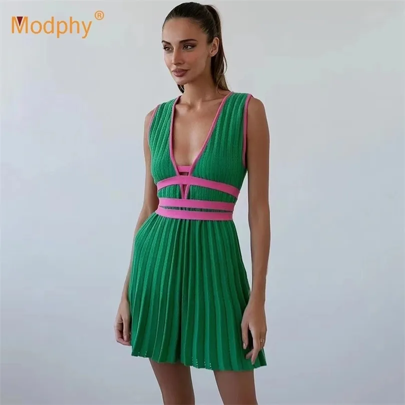 Falten Mini Dres Sexy V-Ausschnitt Mode Nähen Ärmellose Slim Kleider Weibliche Party Vestidos 220423