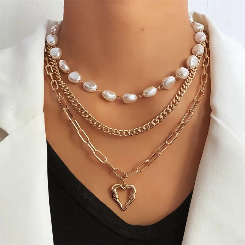 Pendant Necklaces Vintage Multi-layer Chain Hollow Heart Nekclace For Women Fashion 2022 Pearl Choker Necklace Jewelry GiftPendant