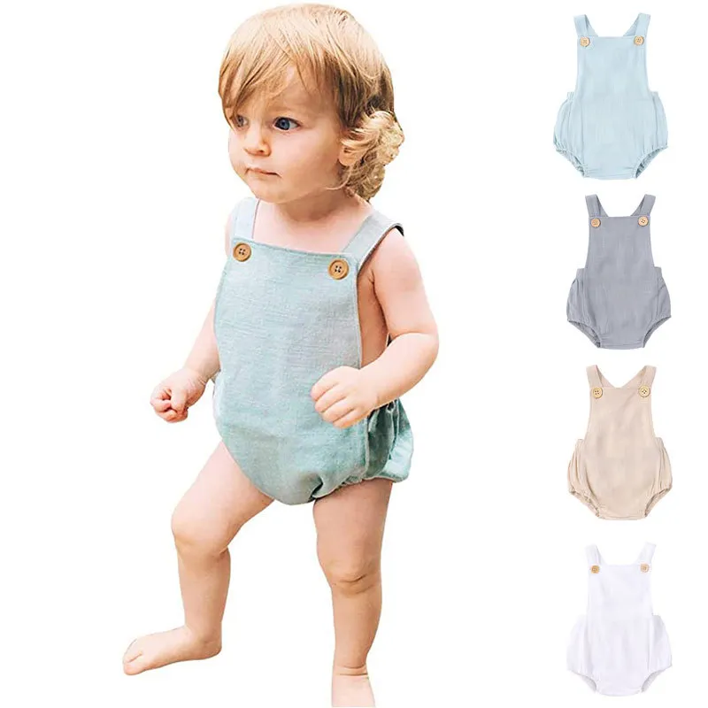 Rompers Baby Designer Clothes Boys Suspenders Jumpsuits Cotton Linen Crawling Suit Straps Triangle Infant Bodysuits Newborn Clothes Boutique Clothing B7986