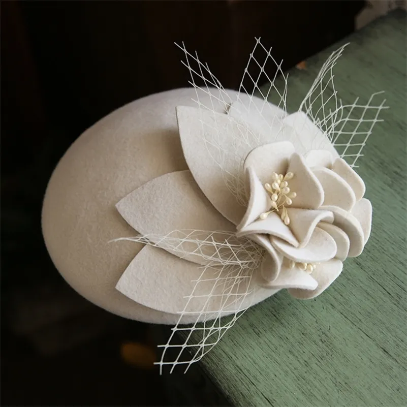 Vintage Pure Wool Fe Cap Women Mesh Flower Headwar Elegant Ladies Autumn Pillbox Hat 220617