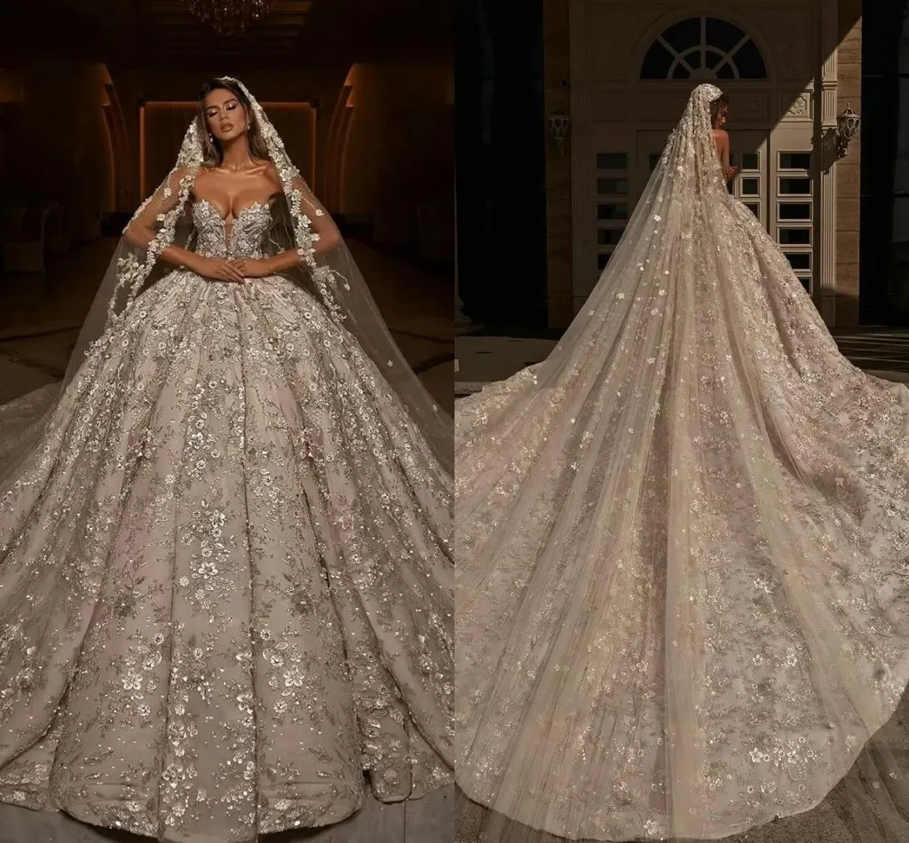 Mellanöstern Royal Ball Gown Wedding Dresses Sweetheart Floral Lace Applicques Sequined Puff Princess Bridal Dresses Long Tain Dubai Arabic Vestidos de Novia CL0778