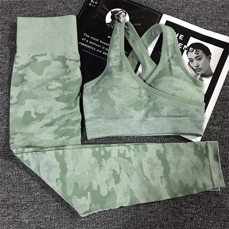 2 pezzi Camouflage Camo Yoga Set Abbigliamento sportivo per le donne Palestra Abbigliamento fitness Booty Yoga Leggings + Reggiseno sportivo PALESTRA Tuta sportiva Femme 220513