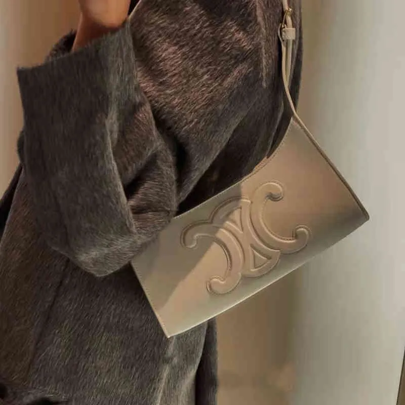 Factory Direct Sales of New Luxury Brand Bags Wholesale 2022 Leather Arc De Armpit Small Light Portable Women's Versatile Crcent