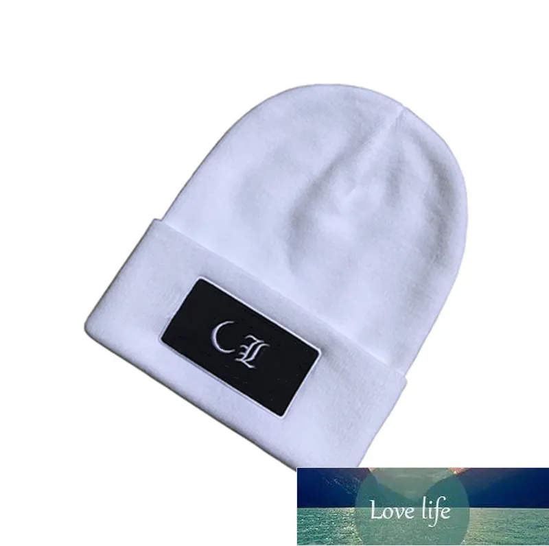 Coreano Trendy New Woolen Ch Cappello autunno e inverno Pullover da uomo Mantieni caldo Coppia di strada Ricamo a croce in bianco e nero Cappelli lavorati a maglia Donna