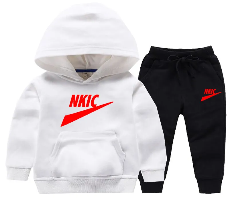 2022 Autumn Winter Boys Girls Clothes Set Children Cotton Suits Casual Warm Fashion Brand Logo Outfits White Tracksuit Wear 2-8 ￥r