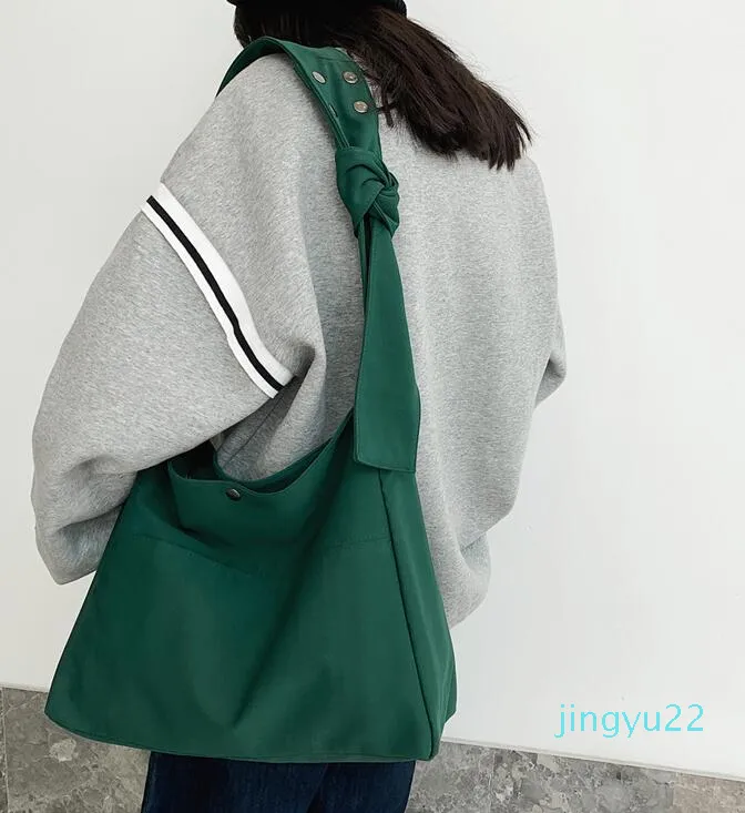 2022 New Fashion Messenger sacs femme sac de grande capacité version coréenne de sac en tissu de nylon portable sacs à bandoulière simple étudiant sac