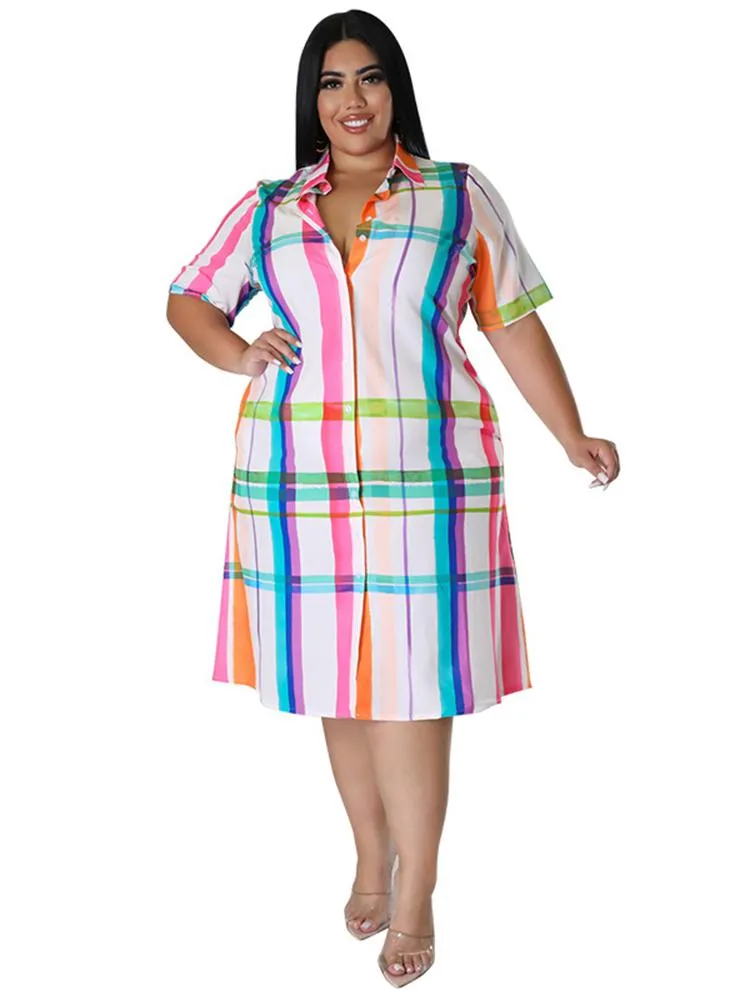 プラスサイズのドレスシャツドレス女性半袖ターンダウンロパムージャーサマーファッションカラー格子縞のプリントカジュアル特大のドレスプラス