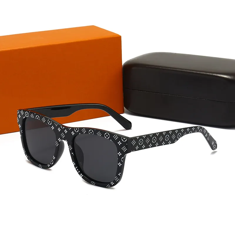 2022 العلامة التجارية كبيرة الحجم مستقطب نظارة شمسية للسيدات الأزياء القديمة الزخرفية نظارات الشمس السيدات في الهواء الطلق نظارات شمسية UV400 مع شعار