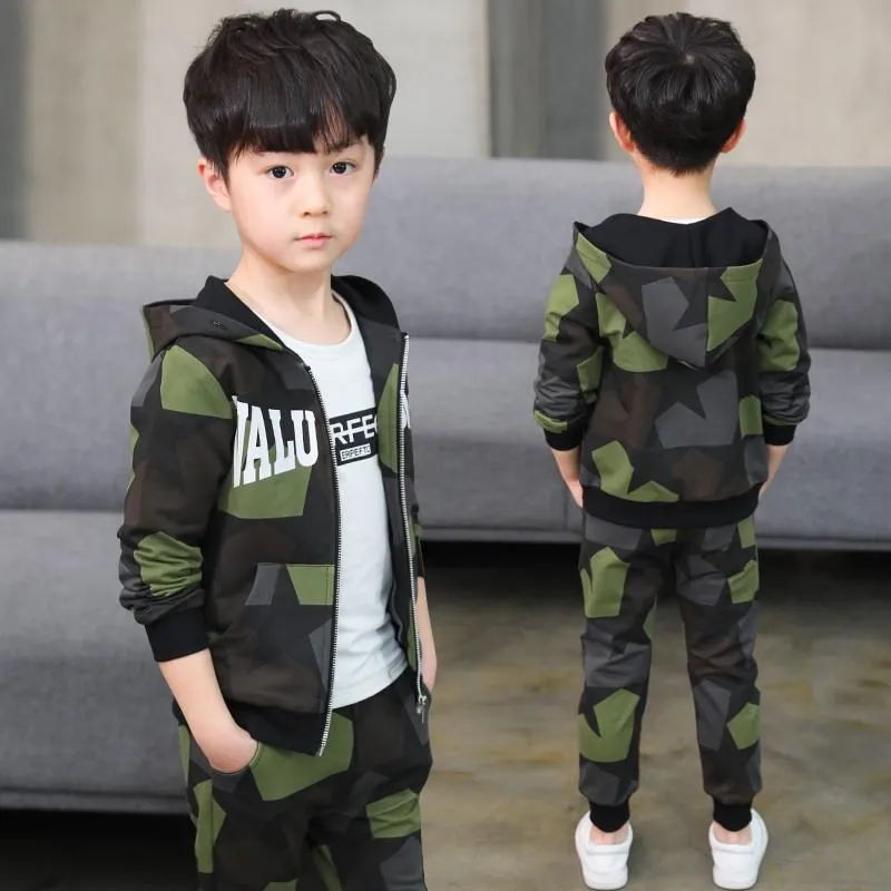 Ensembles de vêtements Garçons Costume de camouflage à capuche 2022 Printemps Automne Enfants Sport Vêtements Mâle Enfants Casual Cardigan Veste Pantalon 2 pièces Ensemble X125Cloth