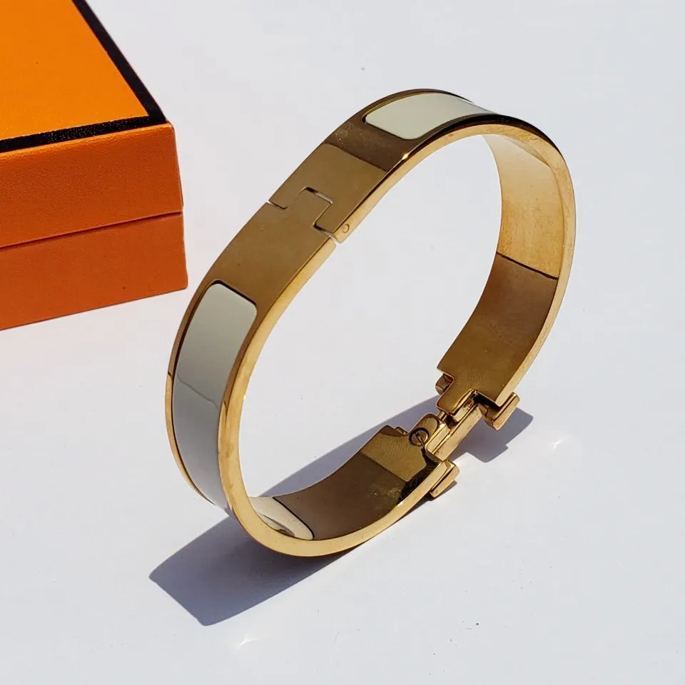 2022hög kvalitetsdesigner Design Bangle rostfritt stål Guldspänne armband Modesmycken Män och kvinnor armband2535