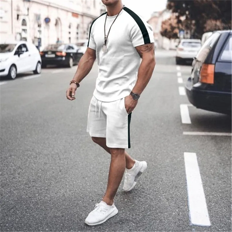 Heren Tracksuit Summer Casual Mens Clothing Korte mouw T -shirt en shorts Stripe Fashion Sport Suit voor mannen 220608