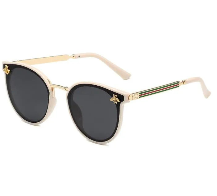 Gucci sunglasses with a bee sales on them