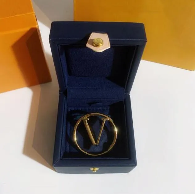 En iyi tasarımcı mücevher kadın broşlar lüks 18k altın diy eşarp pimi marka broş zarif moda erkekler kadınlar broşlar düğün mücevher aksesuarları hediye kutusu