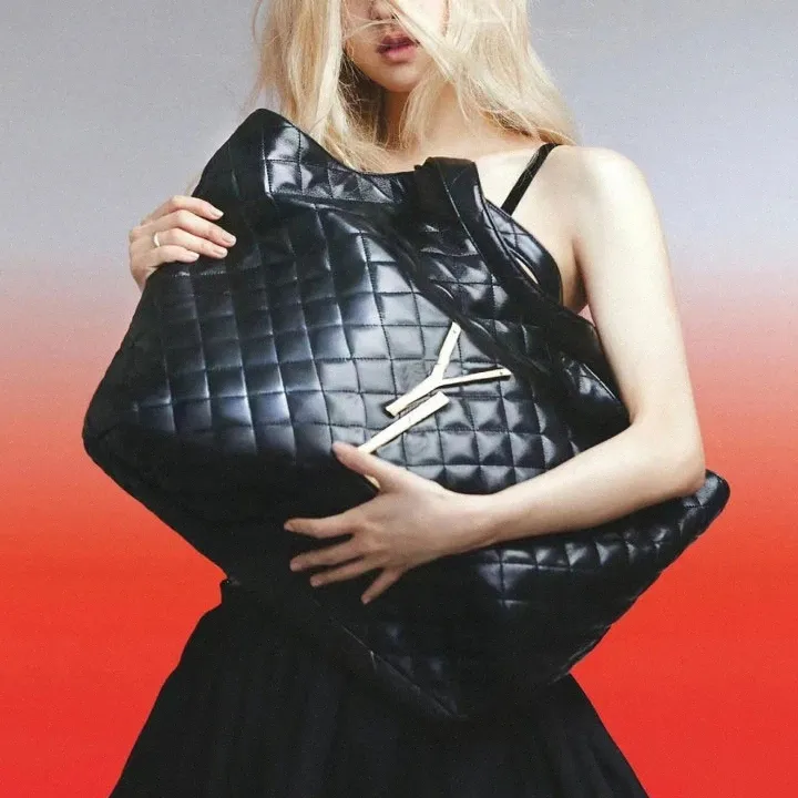 Icare Quilted Maxi Quilted Tote With Diamond Surface Large Capacity Chain Strap And Coin Wallet Perfect For Summer Shopping From Ilovemeganfox 81.21 DHgate.Com