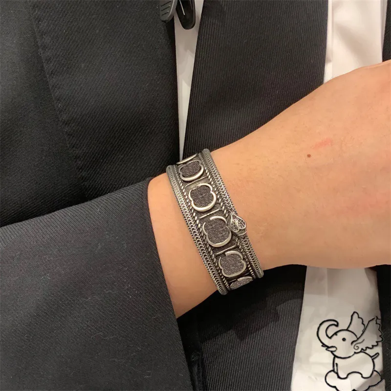 Bracciale da donna da uomo Braccialetti con corpo duro di marca di lusso Braccialetti placcati in argento di alta qualità Gioielli di tendenza della moda