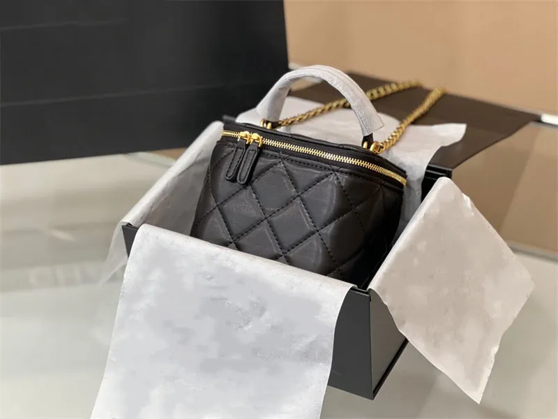 Moda mini çanta bayan omuz çantaları tasarımcı küçük çanta trend deri kapitone cılız vanity kılıfı ile zincir crossbody çanta kadınlar debriyaj çantaları elmas kafes