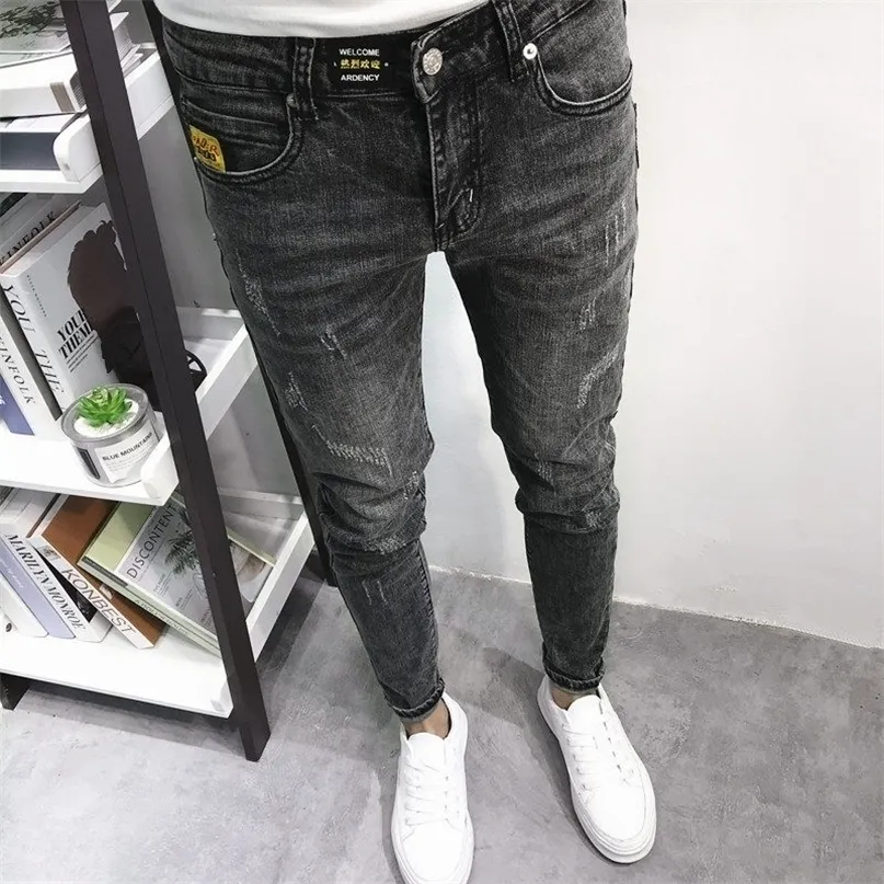 Fuliggine Classico Tutto-fiammifero Etichettatura attillata Gatto Baffi Piedi Sottili Jeans aderenti Maschile Primavera Estate Giovani Social People 220328