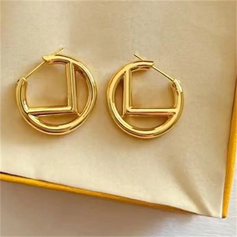 Grossister Womens Premium Gold Earring Designer Stud Earring Luxury Brand Letter Design Earrings Fashion Jewelry