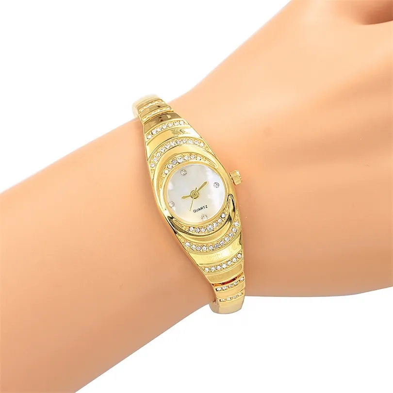 2019 New Women Ladies Alloy Metal Diamond Crystal Bracelet Watch Fashion Lady Female Bruty Leisure Leisure Quartz Wrist Watches T200420