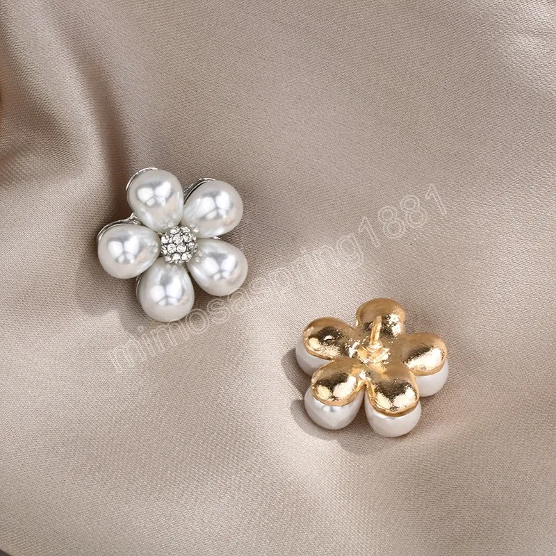 Crystal Wreath Brooch Pin - Gold Enamel Corsage For Clothing, Fashion Jewelry Gift