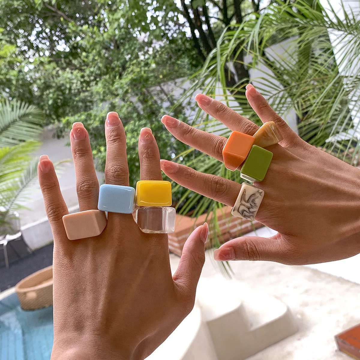 Fashion Colorful Shiny Acrylic Ring Resin Irregular Geometric Rectangle Finger Ring For Women Men Summer Jewelry Gift